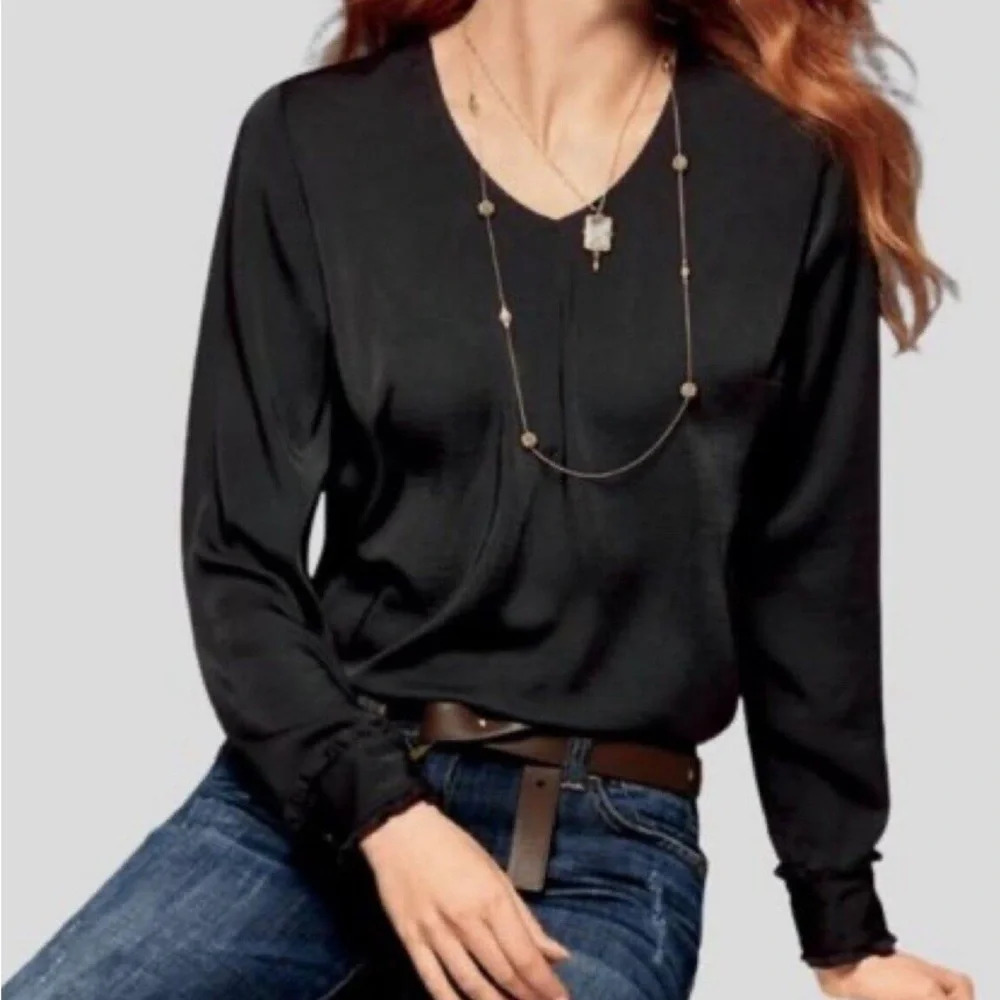 Cabi Black V-Neck Blouse with Ruffle sleeves size XS